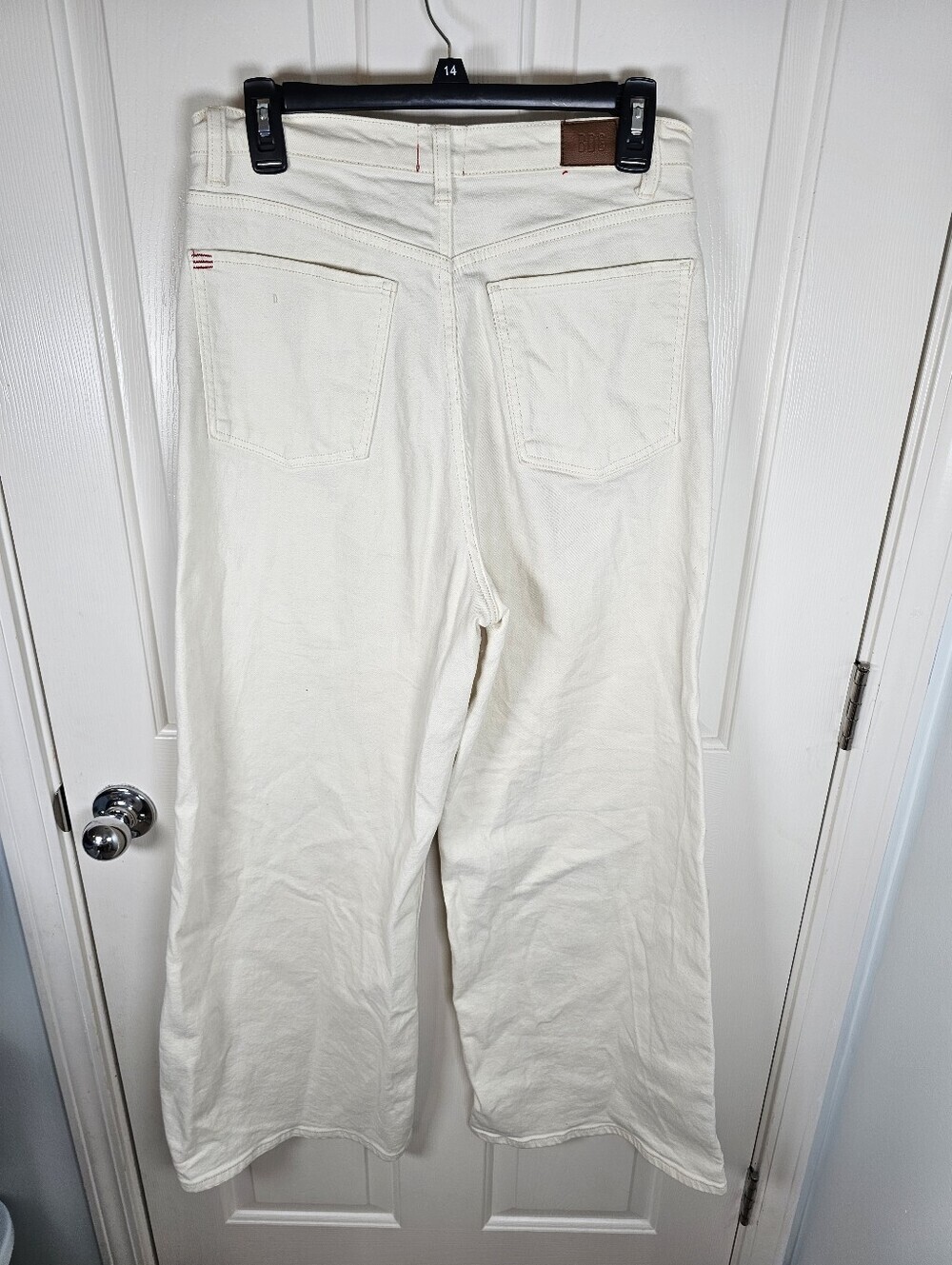 BDG high-rise wide-leg jeans Size 30 - Picture 3 of 3